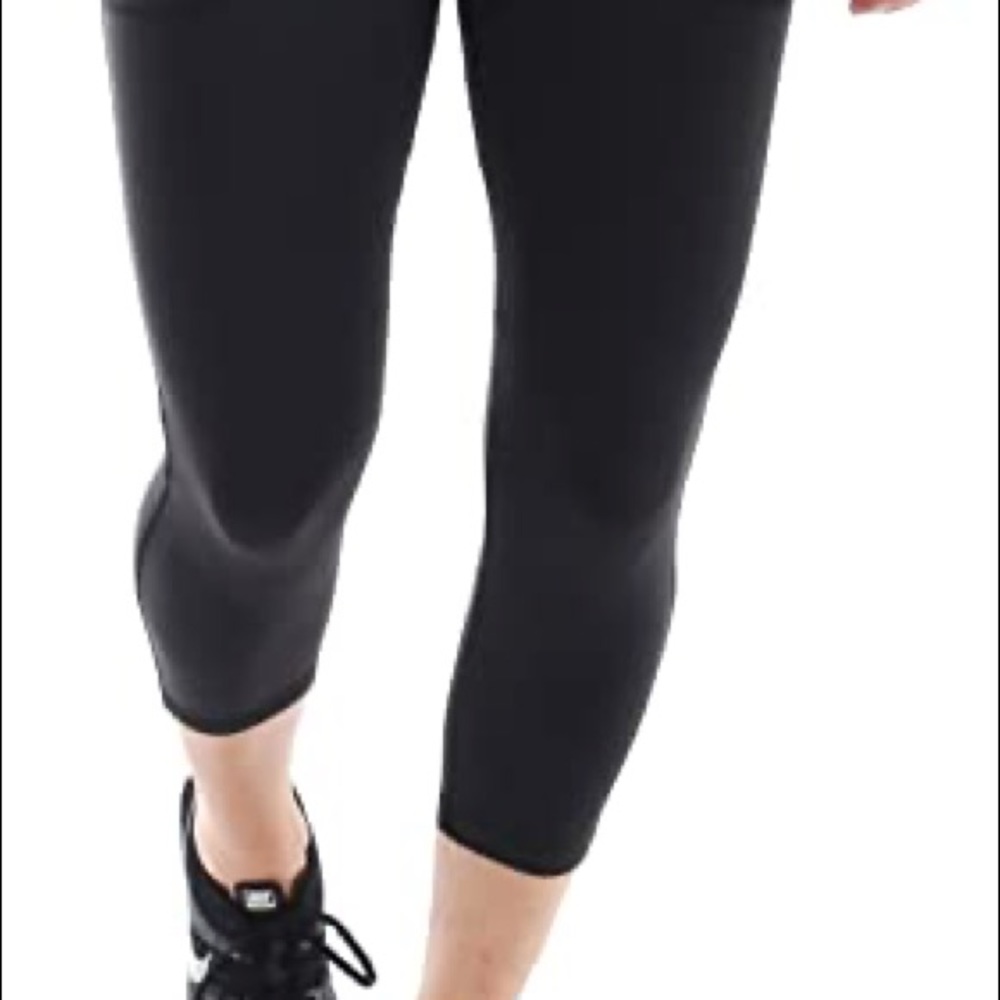 Swoob Capri Leggings